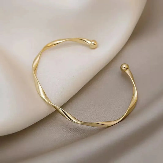 Unique Design Minimalist Bracelet for Women